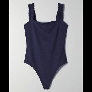 Aritzia Sunday best firecracker bodysuit